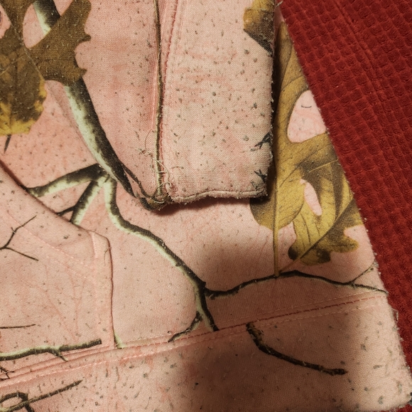 Realtree pink camo hoodie - Picture 7 of 8